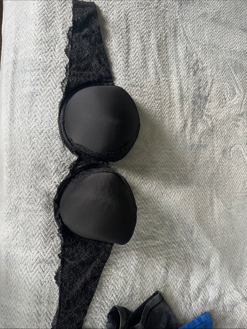 Victoria's Secret Strapless Underwire Bra